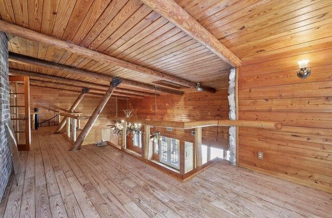 Building Photo - 5710 Glasgow Ln