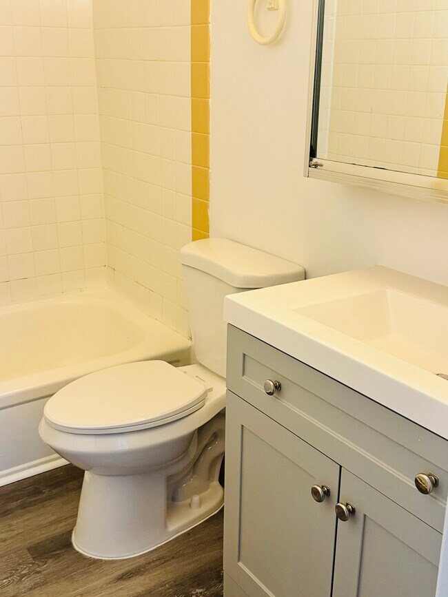 Bathroom - 127 Willow Turn