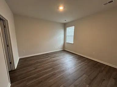 Building Photo - 324 vaccaro Dr