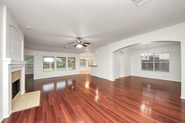 Building Photo - 2412 Appian Way