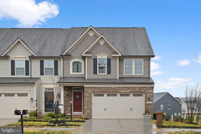 Building Photo - 18040 Red Mulberry Rd
