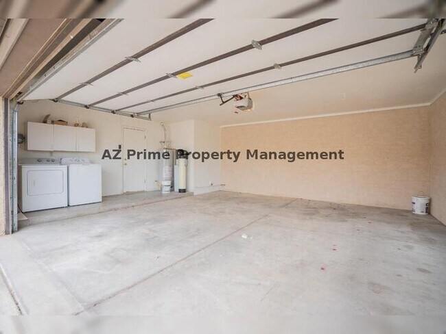 Building Photo - 1473 N Amarillo St