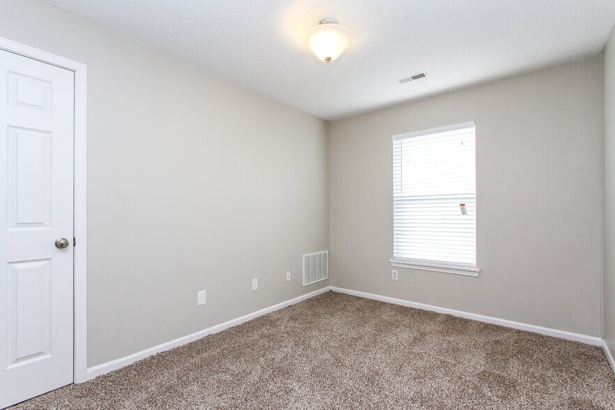 Building Photo - 2534 Mingo Ln