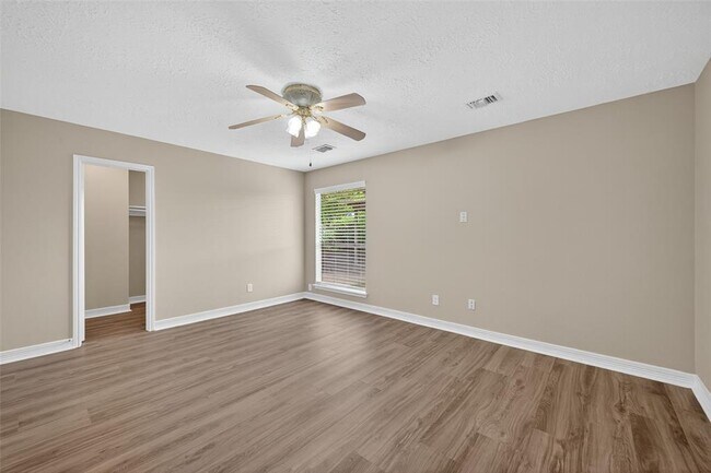 Building Photo - 6906 Pembrough Ln