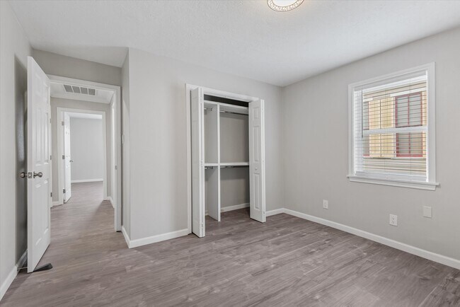 Building Photo - 3518 Avenue H