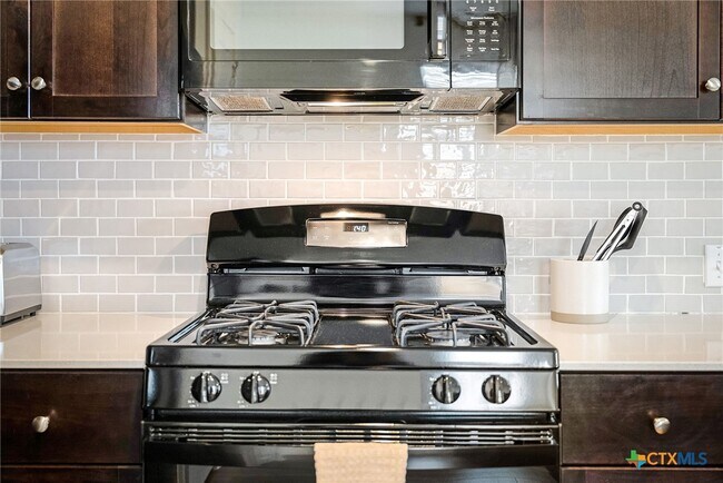 Building Photo - 175 Amber Gln