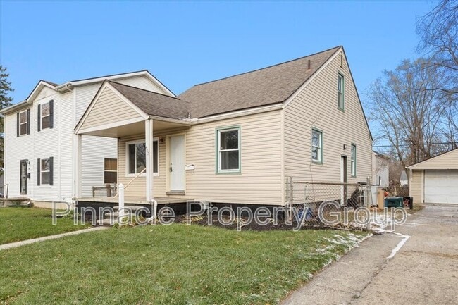 Building Photo - 407 E Hayes Ave
