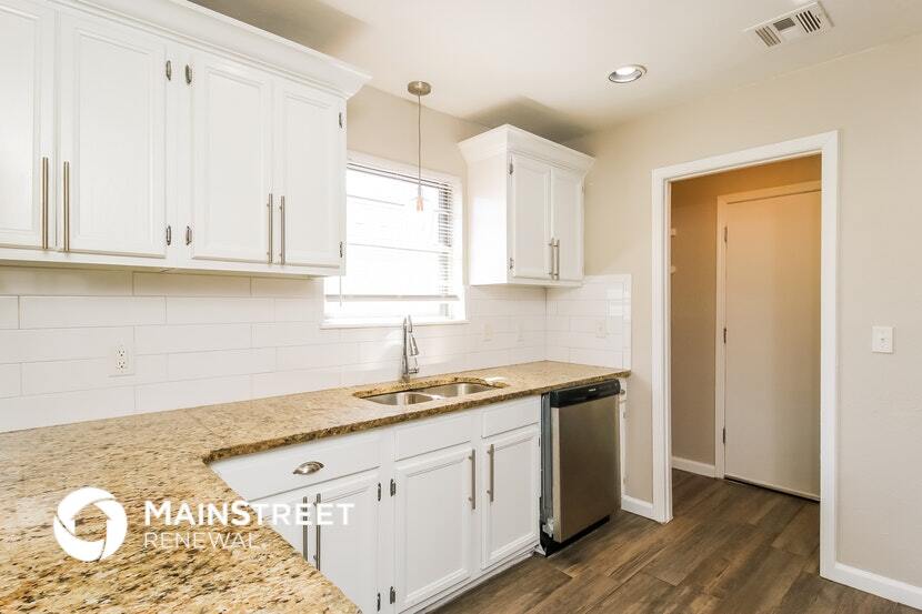 Building Photo - 8224 NW 86th St