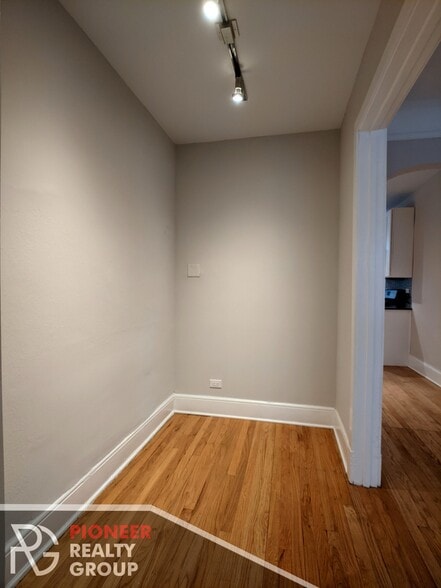 Building Photo - 2317 N Rockwell St