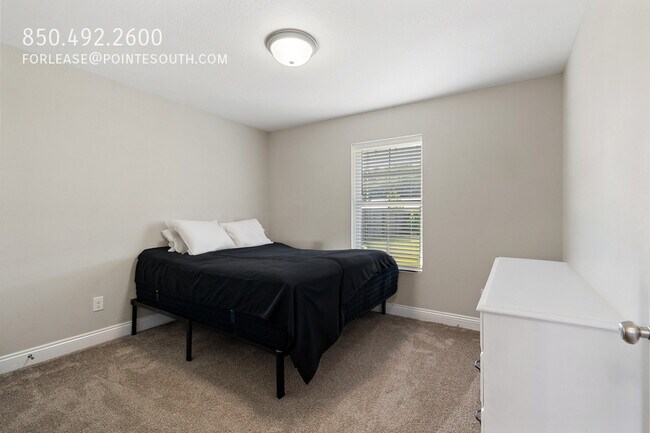 Building Photo - 12960 Westfield Loop