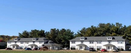 Building Photo - 39 Pine Dr