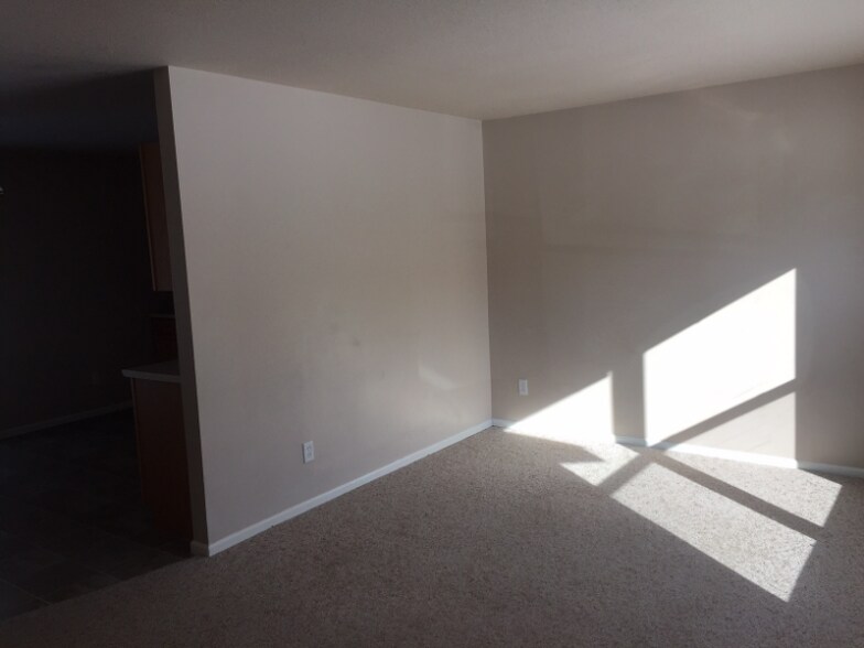 Building Photo - 679 Unshakeable Faith Ln N W