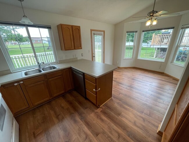 Building Photo - Beautiful open-concept ranch