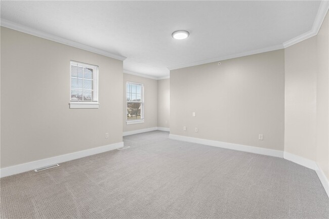 Building Photo - 7149 Challenger Cir