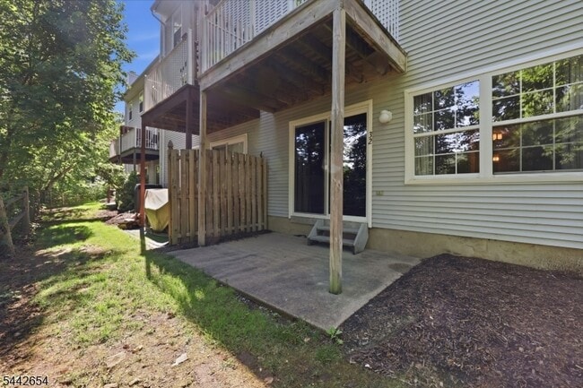 Building Photo - 32 Birch Terrace