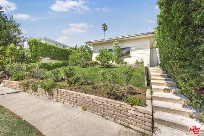 Building Photo - 3133 Barbydell Dr