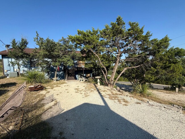 Building Photo - NEW ON MARKET (PRICE DROP!)