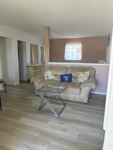 Living Area - Ocean Shore Villa