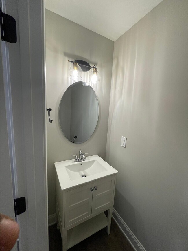 Building Photo - 1054 Brownstone Ln