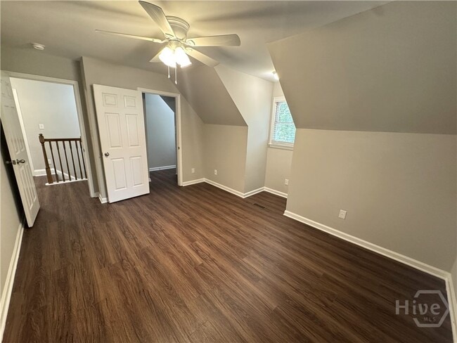 Building Photo - 620 Pinecrest Dr