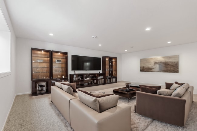 Building Photo - Newly Built in the Wilds neighborhood of West Fargo!