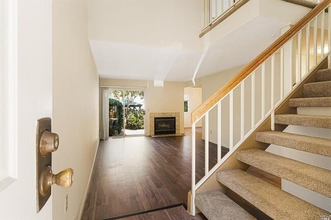 Building Photo - 7 Meridian Cir