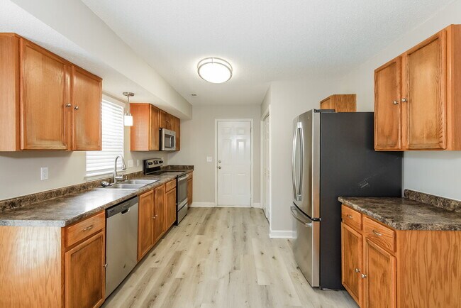 Building Photo - 4834 Hopewood Ln