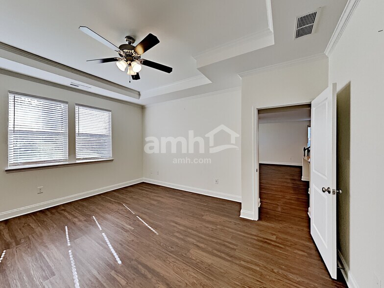 Building Photo - 114 Lindridge Dr