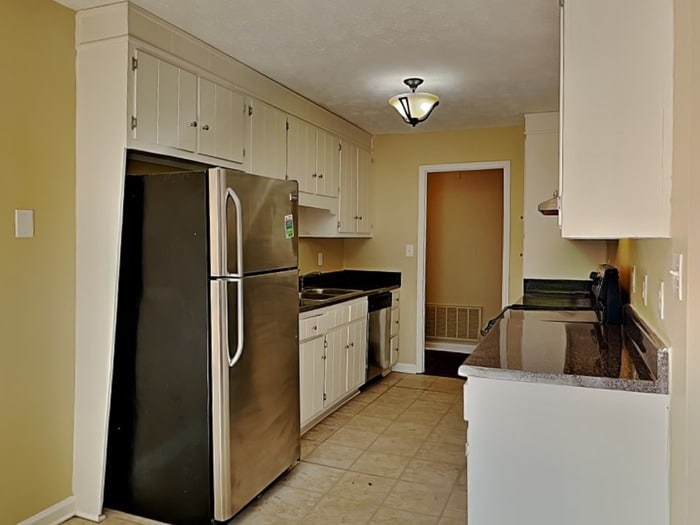 Building Photo - 6928 Cedar Hill Ct