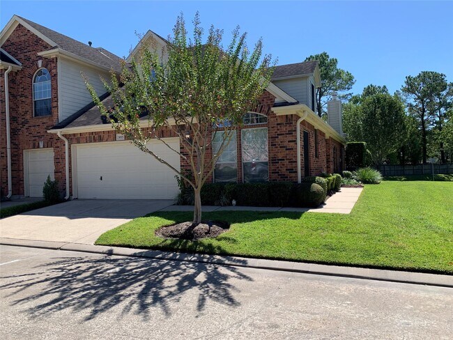 Building Photo - 1408 S Friendswood Dr
