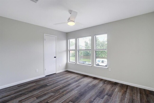 Building Photo - 1109 Minerva St