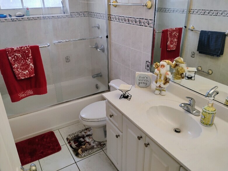 Building Photo - 13139 SW 4th St