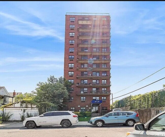 Building Photo - 87-30 62nd Ave