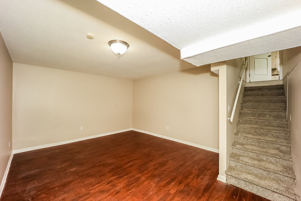 Building Photo - 7439 Cardinal Way