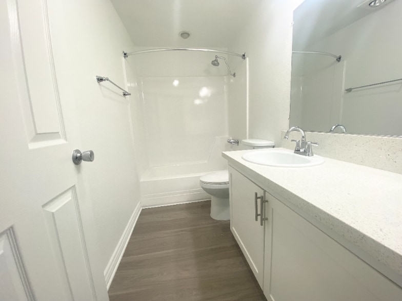 Building Photo - 5810 Amaya Dr