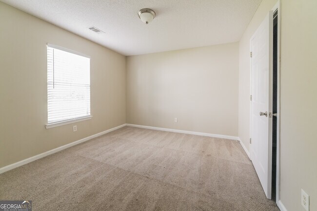 Building Photo - 7021 Biscayne Blvd
