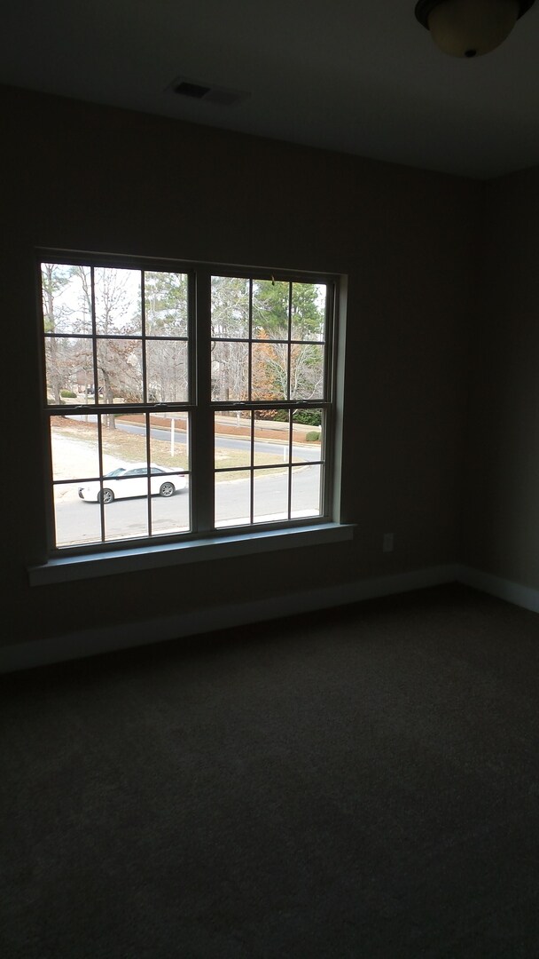 Building Photo - 200 Grande View Cir