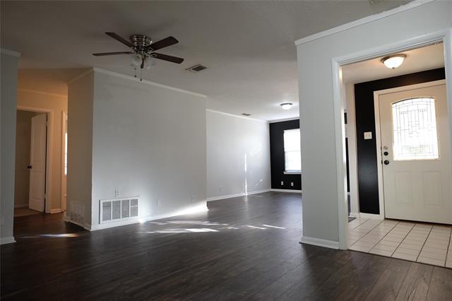 Building Photo - 3401 Princeton Dr