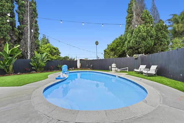 Building Photo - 3516 Las Vegas Dr