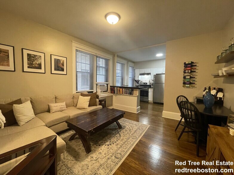 Building Photo - 1758 Commonwealth Ave