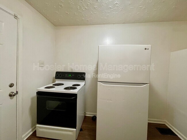 Building Photo - 403 S Randolph St