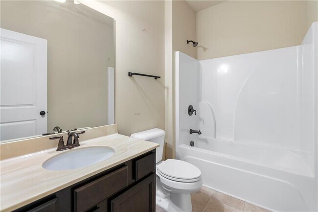 Building Photo - 5290 Clingman Ct