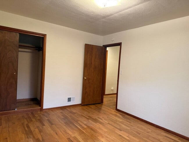 Building Photo - 2021 Taft Ave