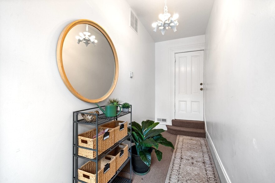 Building Photo - 235 Mississippi St