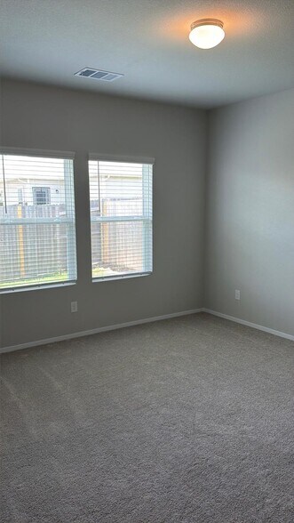 Building Photo - 2701 Towy Rd