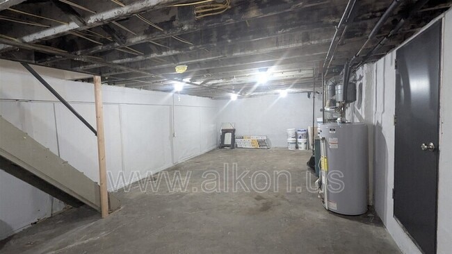 Building Photo - 3017 Glendale Ave