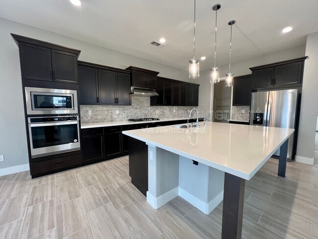 Primary Photo - 476 Lassen Wy