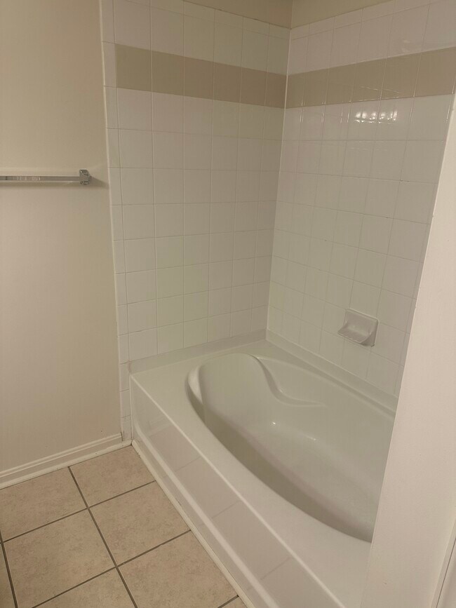 2nd Bedroom bath - 4860 Eisenhower Ave