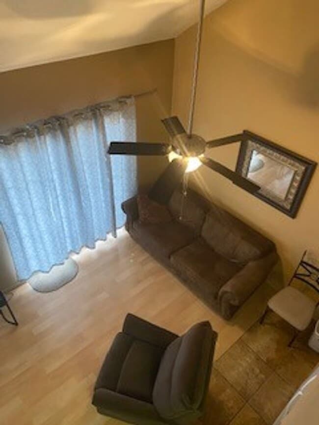Building Photo - Furnished 2 bedroom 2 bath Loft Style Open...