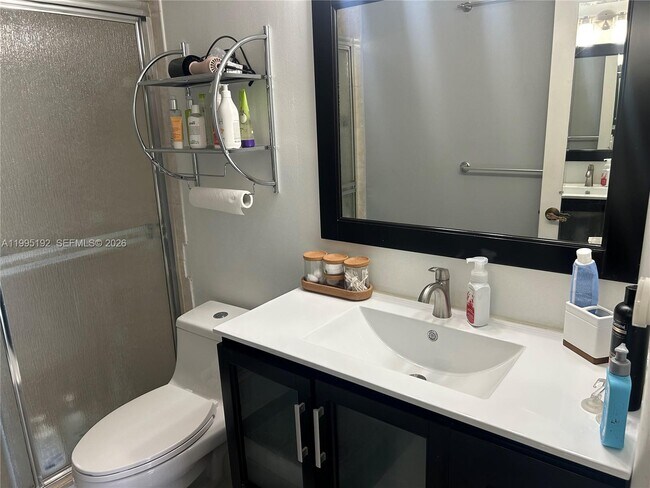 Building Photo - 8900 Washington St